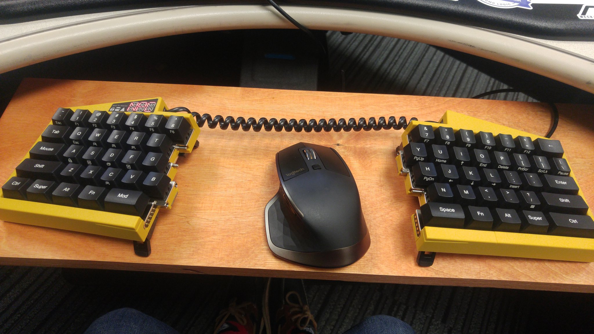 Ultimate Hacking Keyboard: Gimmick or serious productivity tool?